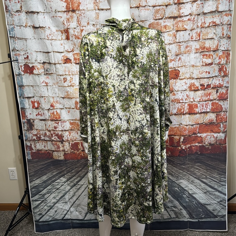 Marie Saint Pierre Viaoro2 Dress in Bouquet - Picture 5 of 10